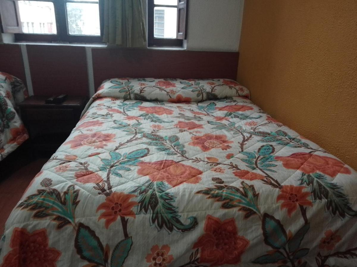 Hotel El Dorado La Candelaria Богота Екстериор снимка