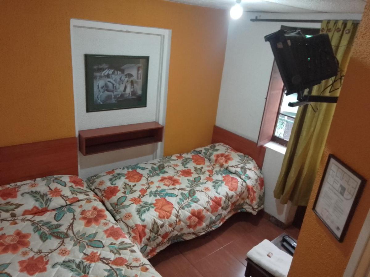 Hotel El Dorado La Candelaria Богота Екстериор снимка